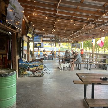 SOUTH AUSTIN BEER GARDEN - Updated January 2026 - 96 Photos & 111