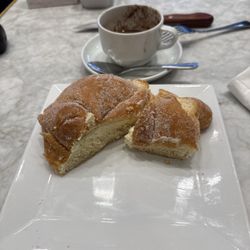 Maison Kayser - Breakfast