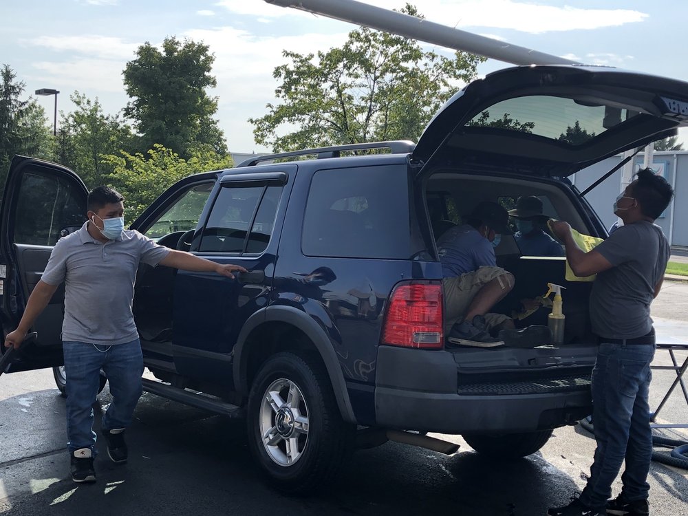 DOLPHIN CAR WASH Updated August 2024 37 Photos & 39 Reviews 1289