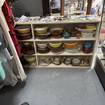 Vintage Treasures - Antiques Near Me - Logan, Utah Vintage Treasures - Antiques Near Me - Logan, Utah