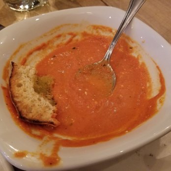 Famoso Neapolitan Pizza - Tomato soup - Pizza Near Me - Jasper, Alberta Famoso Neapolitan Pizza - Tomato soup - Pizza Near Me - Jasper, Alberta