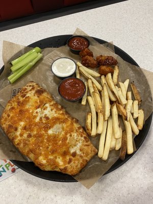 Chuck E. Cheese by null
