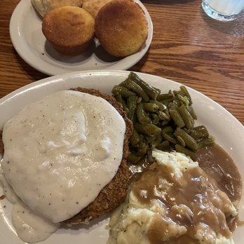 Cracker Barrel Old Country Store - Country Fried Steak with mashed potatoes and Country Green Beans - American Near Me - Centerville, Ohio