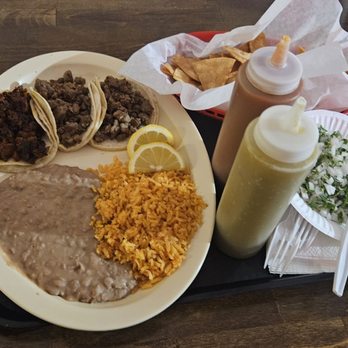 Taqueria El Pariente - Mexican Near Me - Newhall, California