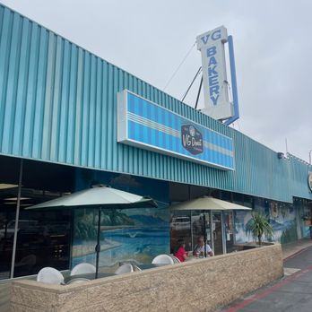 VG Donut & Bakery - Outside - Donuts Near Me - Cardiff, California