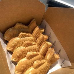 Taiyaki- 3 custard 2 Oreo Taiyaki- 3 custard 2 Oreo