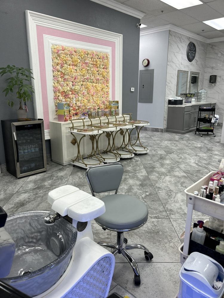 The Nail Bar II