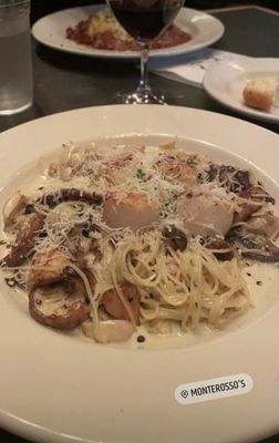 Monterosso's Italian Restaurant by null