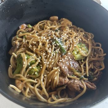 honeygrow - Stir fry - Salad Near Me - Monroeville, Pennsylvania