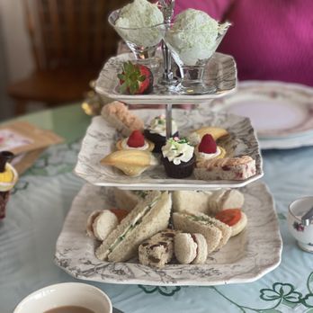 Laura's Tea Room - Tea Rooms Near Me - Ridgeway, South Carolina
