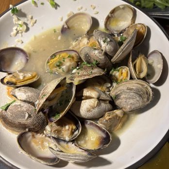 Station 16 - steam clams - Cocktail Bars Near Me - Elk Grove, California Station 16 - steam clams - Cocktail Bars Near Me - Elk Grove, California