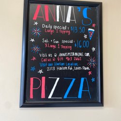 Anna's Pizza