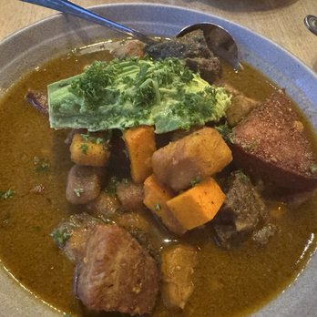 Alamar Dominican Kitchen - Comfort Food Near Me - Oakland, California