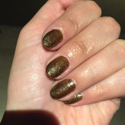 Glitter gel manicure