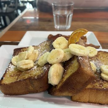 Untoasted - Original French toast with bananas and powdered sugar. - Breakfast & Brunch Near Me - Hallandale Beach, Florida Untoasted - Original French toast with bananas and powdered sugar. - Breakfast & Brunch Near Me - Hallandale Beach, Florida
