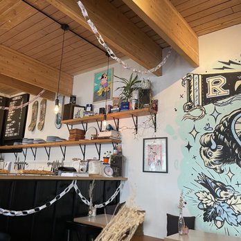 Spilt Milk - Interior - Cafes Near Me - Revelstoke, British Columbia Spilt Milk - Interior - Cafes Near Me - Revelstoke, British Columbia