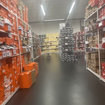 Shoe Station - Aisle - Shoe Stores Near Me - Vestavia Hills, Alabama Shoe Station - Aisle - Shoe Stores Near Me - Vestavia Hills, Alabama