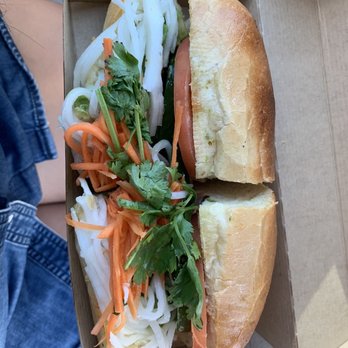 EARL Kaimuki - Sandwiches Near Me - Honolulu, Hawaii