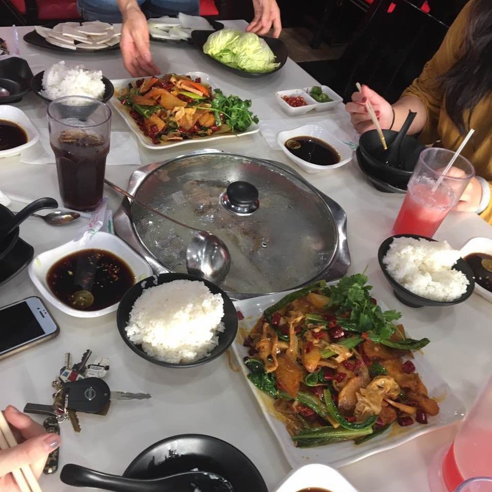 Duo-Pot 一鍋兩吃 - So much food ! The dry pot is absolutely delicious. They can also cook for you in the kitchen and bring them out. - Szechuan Near Me - Rowland Heights, California