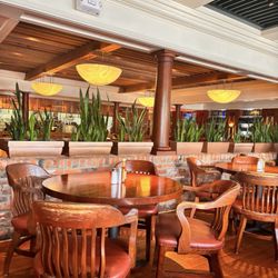 Harper's Restaurant - Seating area
