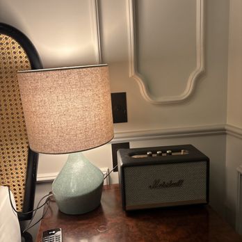 The Hoxton - Look, an amp! - Hotels Near Me - Los Angeles, California The Hoxton - Look, an amp! - Hotels Near Me - Los Angeles, California