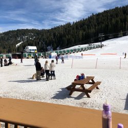 SnoVentures - Magic carpet for tubing