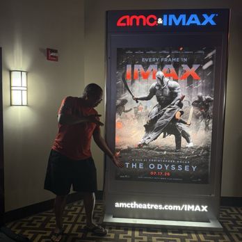 AMC Arapahoe Crossing 16 - Cinema Near Me - Aurora, Colorado