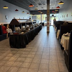 Shalimar - Large buffet in center