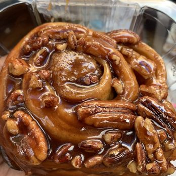 Amaretti Desserts - Sticky Bun - very very good - Desserts Near Me - Jacksonville, Florida