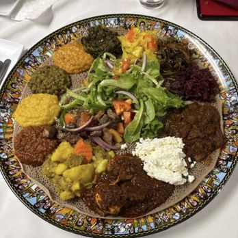 Tiru Ethiopian Restaurant - Family platter - Ethiopian Near Me - Lincoln, Nebraska
