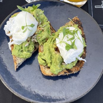The Rooftop - Avocado toast with poached eggs - Asian Fusion Near Me - Beverly Hills, California The Rooftop - Avocado toast with poached eggs - Asian Fusion Near Me - Beverly Hills, California