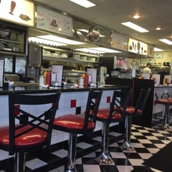 Wimpy & Dee's Diner