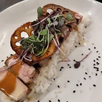 Hilltop Kitchen & Bar - Seared tuna on a bed of rice - Wine Bars Near Me - Syosset, New York