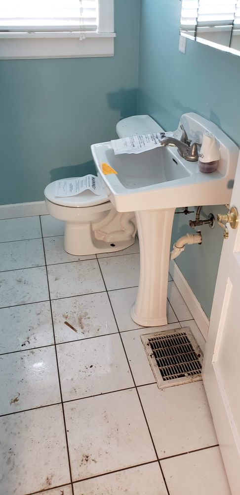 Slide of Elliott Plumbing Services