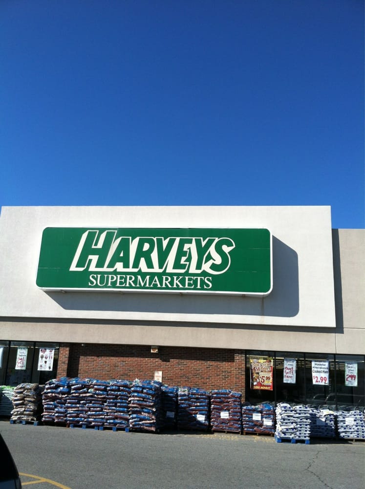 HARVEY’S SUPERMARKET Updated October 2024 400 W Fourth St, Adel