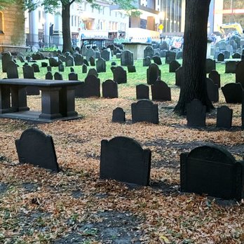 Ghosts & Gravestones - Historical Tours Near Me - Boston, Massachusetts Ghosts & Gravestones - Historical Tours Near Me - Boston, Massachusetts