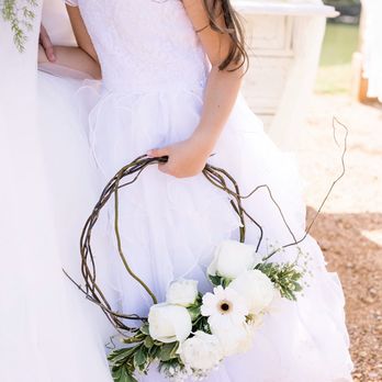 Creative Events & Designs - Beautiful flower girl - Wedding Planning Near Me Creative Events & Designs - Beautiful flower girl - Wedding Planning Near Me