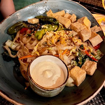 Tidepools - Tofu noodles - Hawaiian Near Me - Poipu, Hawaii
