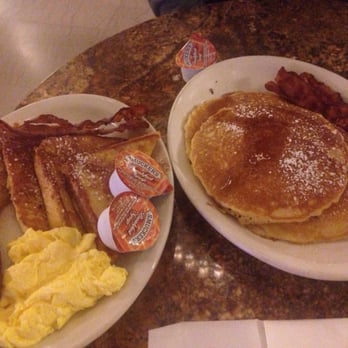Pittsfield Cafe - French toast is amazing, but the bacon is too crunchy for my taste. - Breakfast & Brunch Near Me - Chicago, Illinois