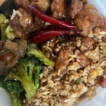 Grand Wok - Beef broccoli sesame chicken - Chinese Near Me - Carrollton, Texas