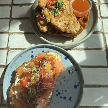 Blue Whale - Cafes Near Me - La Jolla, California