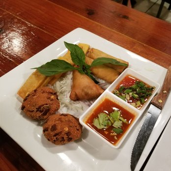 Dagon - Appetizer sample platter - Burmese Near Me - Honolulu, Hawaii Dagon - Appetizer sample platter - Burmese Near Me - Honolulu, Hawaii