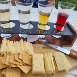 Fero Vineyards - Wine flight