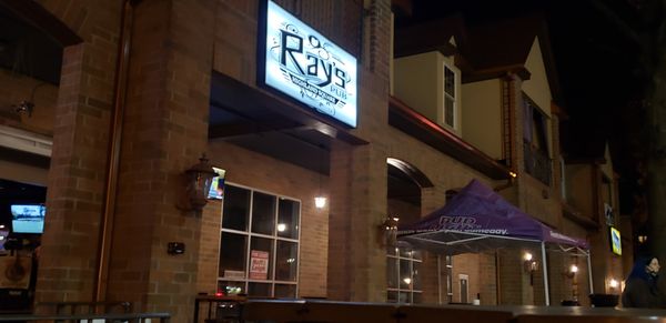 Ray's Pub by null