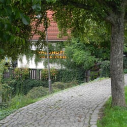 Waldhotel am Reiterhof - Eingang zum Waldhotel
