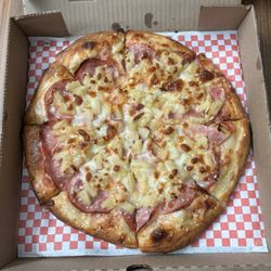 Last Lap - 12 inch Hawaiian pizza.