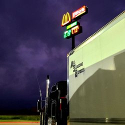 Pilot Travel Center - Signage
