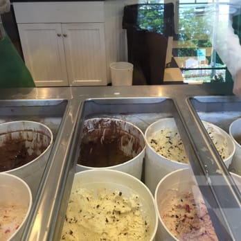 Arethusa Farm Dairy - Ice Cream & Frozen Yogurt Near Me - Bantam, Connecticut Arethusa Farm Dairy - Ice Cream & Frozen Yogurt Near Me - Bantam, Connecticut