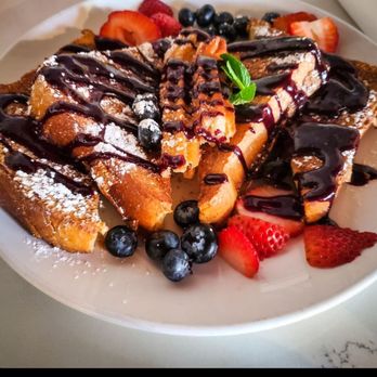 Toast Kitchen & Bar - Churro french toast - Breakfast & Brunch Near Me - Brea, California