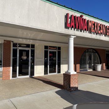 La Viña Mexican Grill - Unassuming strip mall entrance - Mexican Near Me - Gaithersburg, Maryland La Viña Mexican Grill - Unassuming strip mall entrance - Mexican Near Me - Gaithersburg, Maryland